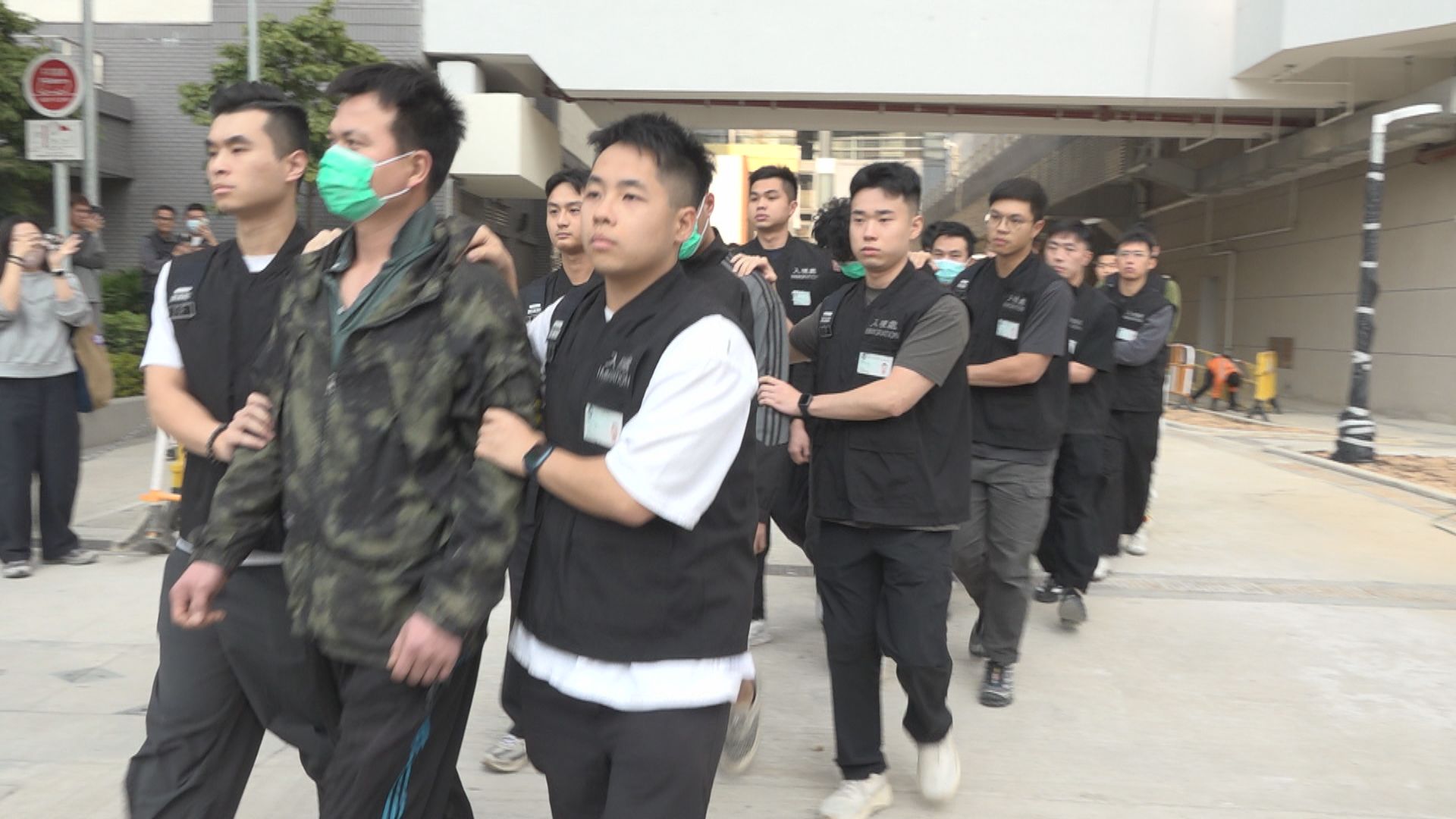 施政報告提出加強打擊非法勞工　委任業界為反黑工大使