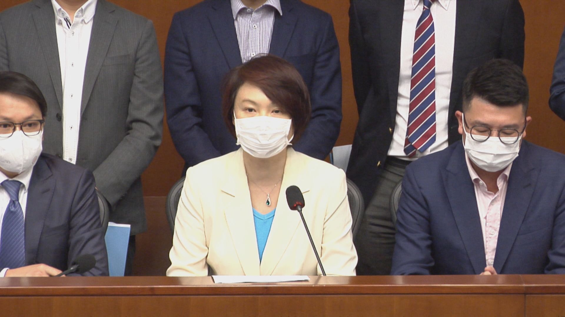 民建聯經民聯不滿通關問題著墨少