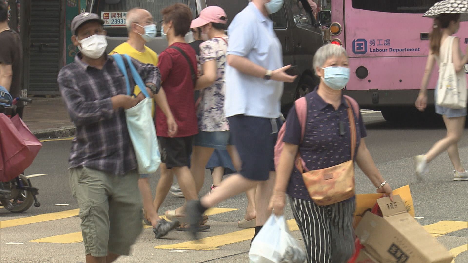 林鄭月娥：無意強制退休人士將強積金轉公共年金