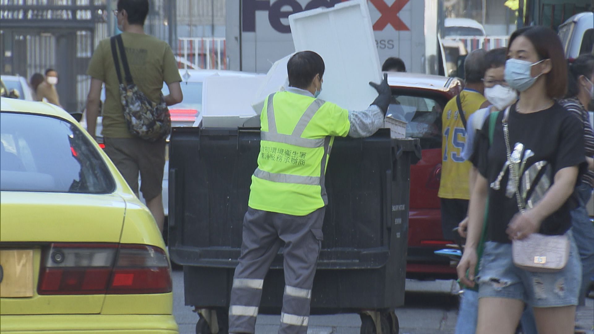 消息︰法定最低工資建議上調至40元　施政報告提出研究一年一檢    