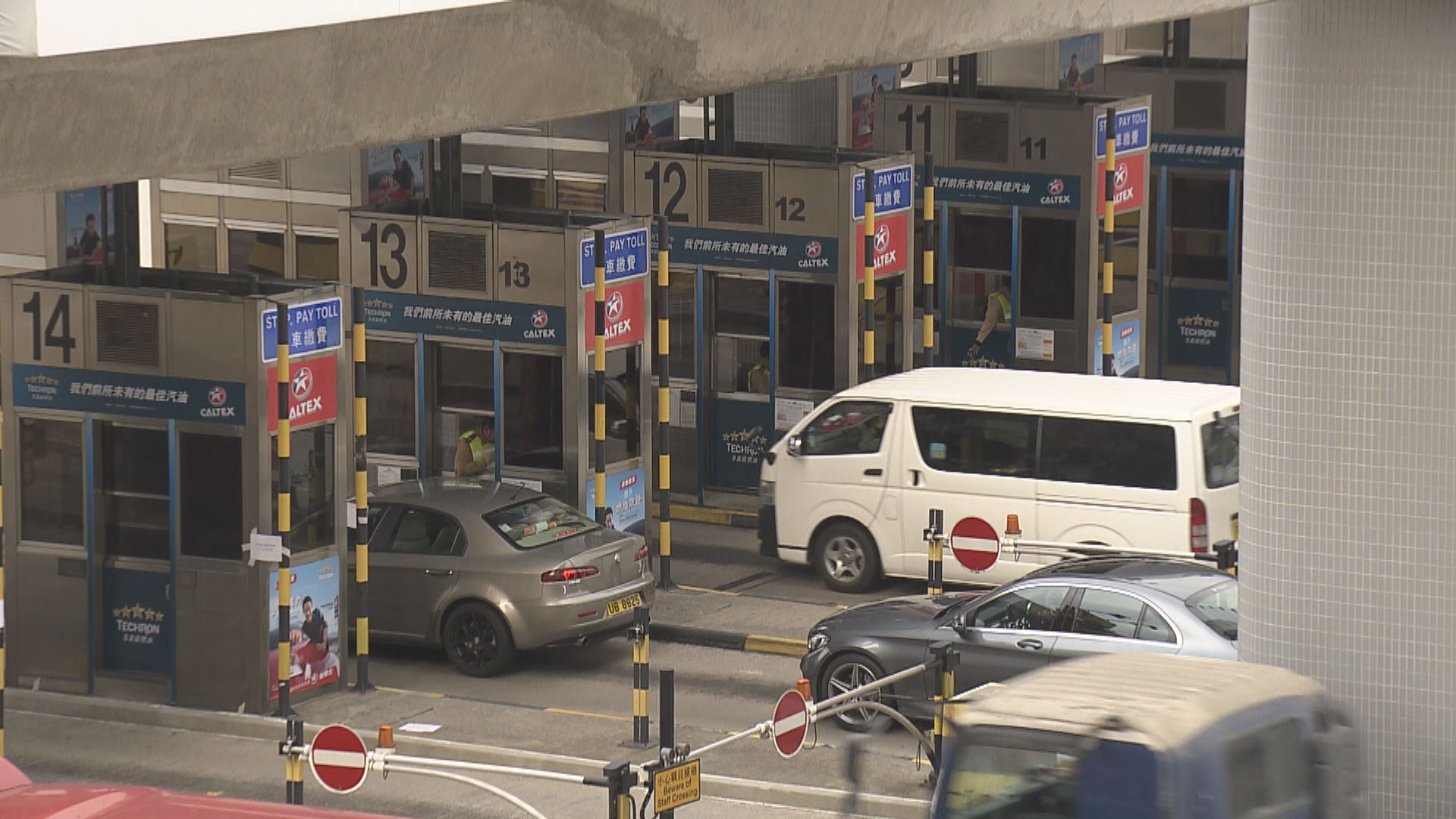 【施政報告】政府擬豁免及代繳巴士隧道費 