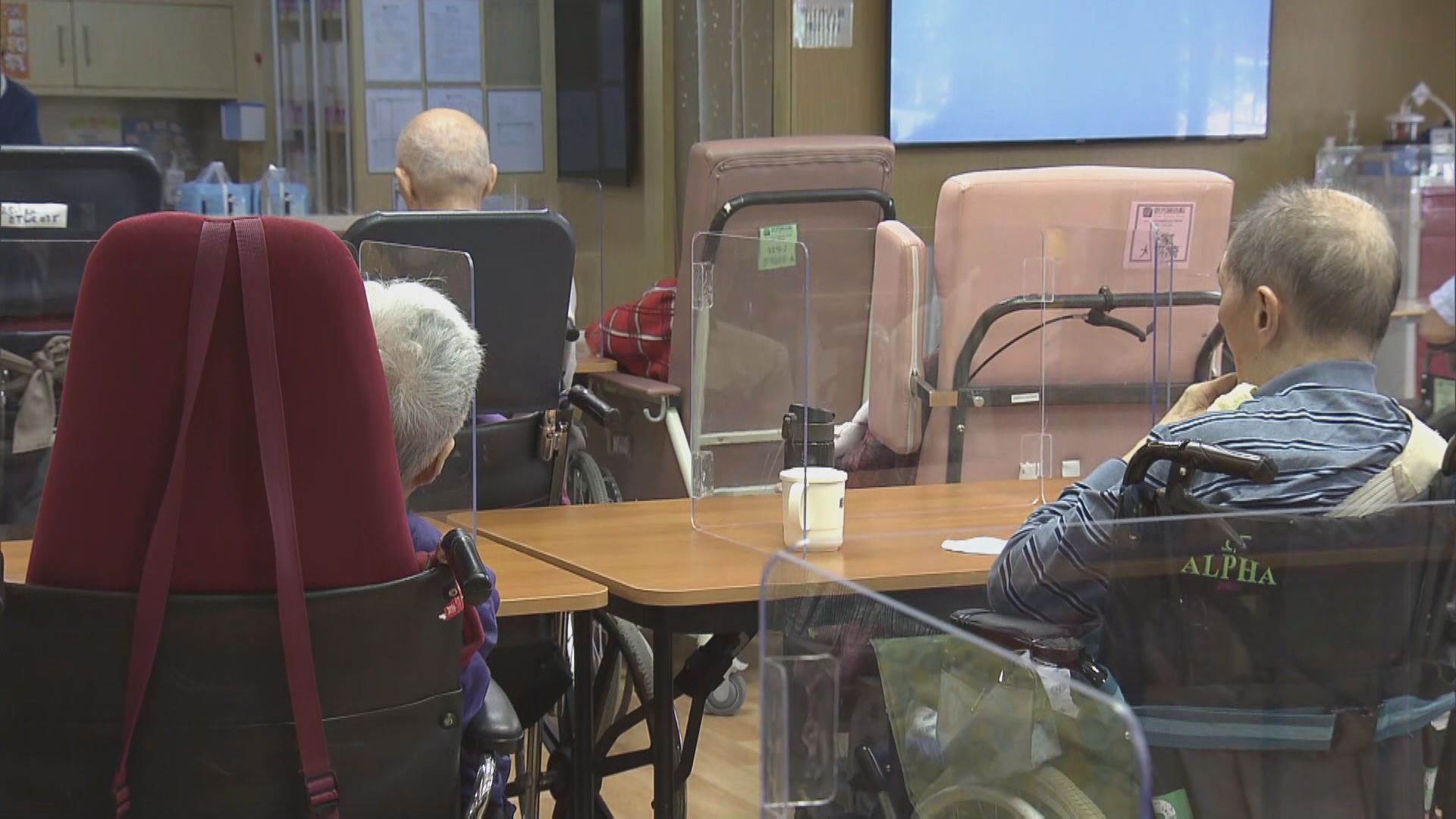 施政報告提出明年合併普通及高額長生津　統一發放高額津貼