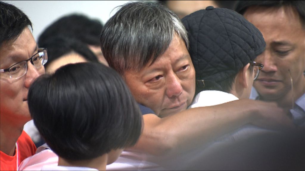 立法會新舊交替　李卓人：議會外繼續抗爭