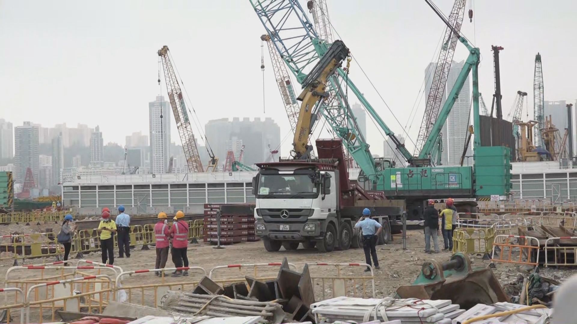 啟德地盤一工人被吊臂鐵勾擊中死亡