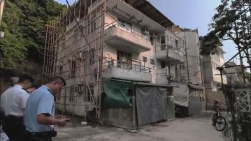 屯門工人在村屋懷疑失足墮樓　送院不治