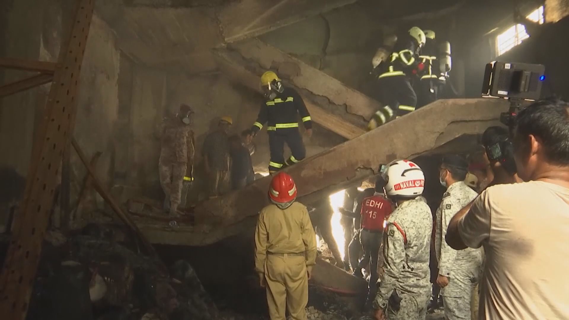 巴基斯坦化工廠起火至少15人死亡