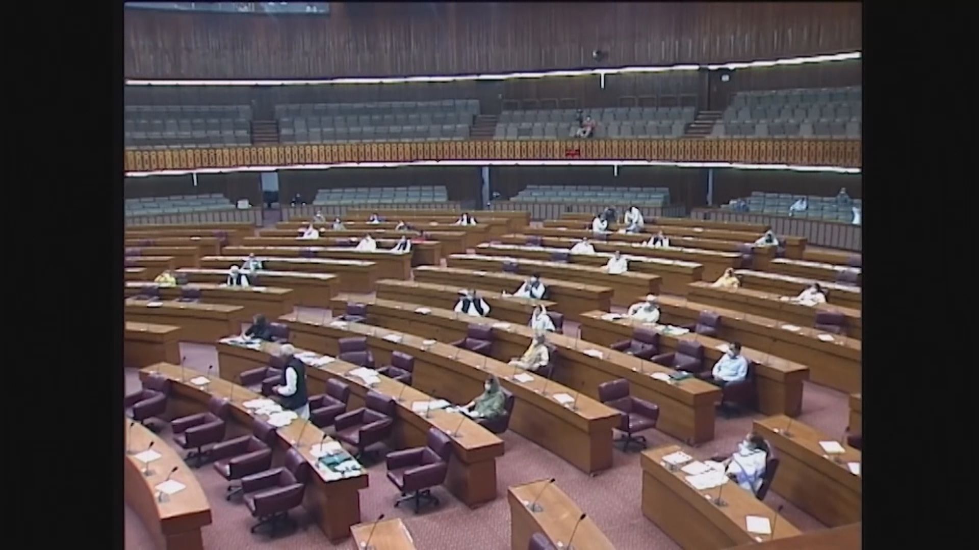 巴基斯坦下令二百多名機師停飛