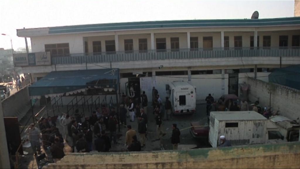 巴基斯坦馬爾丹政府大樓遭炸彈襲擊