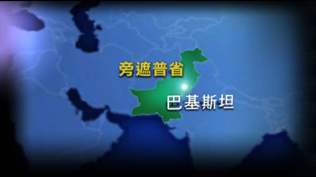 巴基斯坦運油車翻側著火逾百死