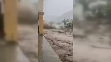 巴基斯坦與印控克什米爾地區山洪暴發逾360死