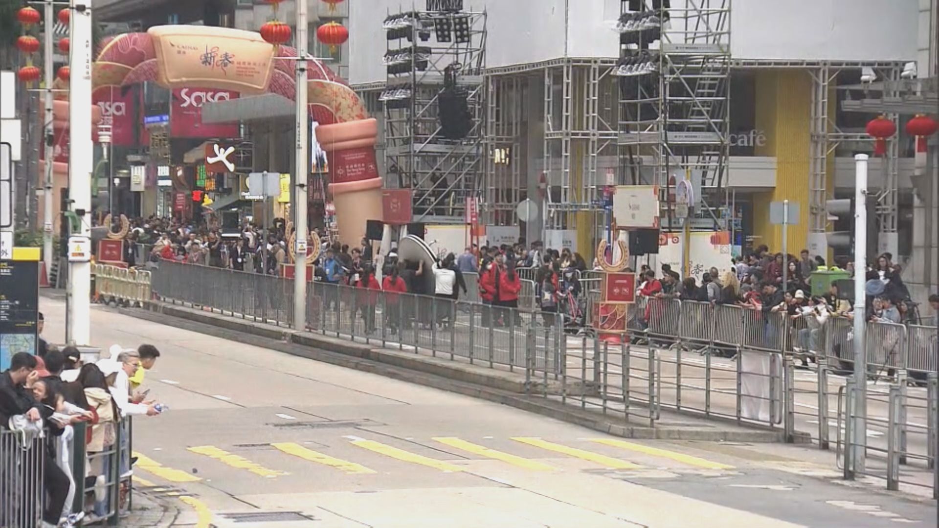 新春花車巡遊晚上八時尖沙咀舉行