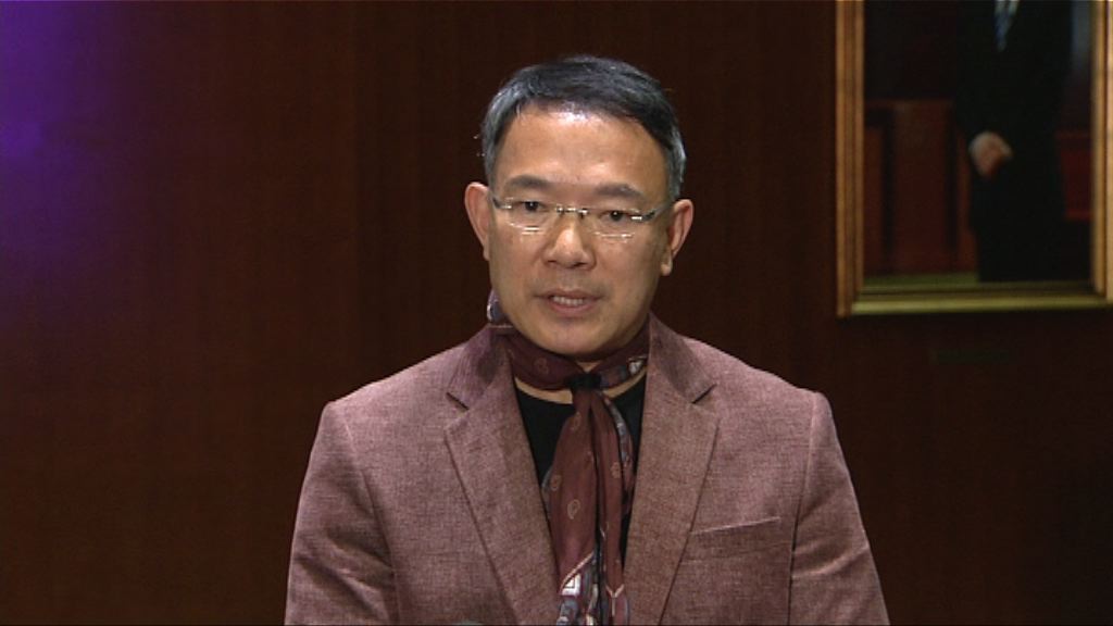 謝偉俊擬就倒轉國旗區旗動議罷免鄭松泰