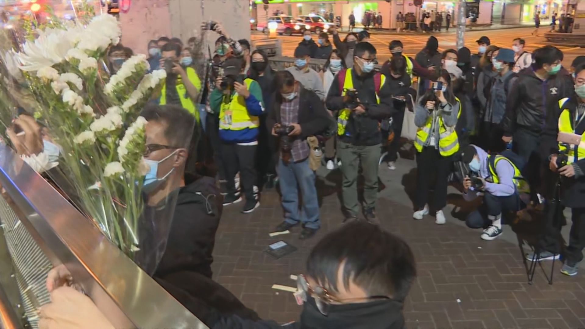 「831事件」五個月　近百人在太子站外聚集