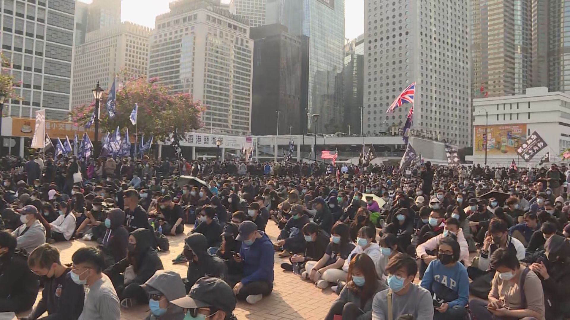 愛丁堡廣場集會促實現真普選　大會稱36000人參與