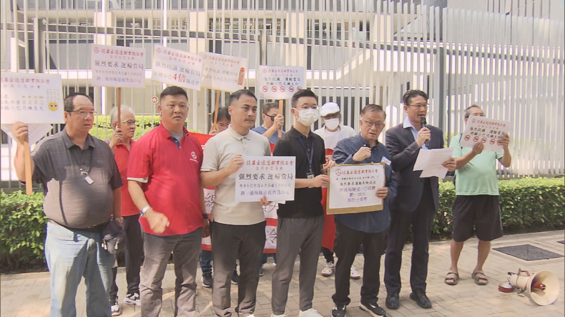 三隧下月實施新收費 小巴業界要求劃一收25元