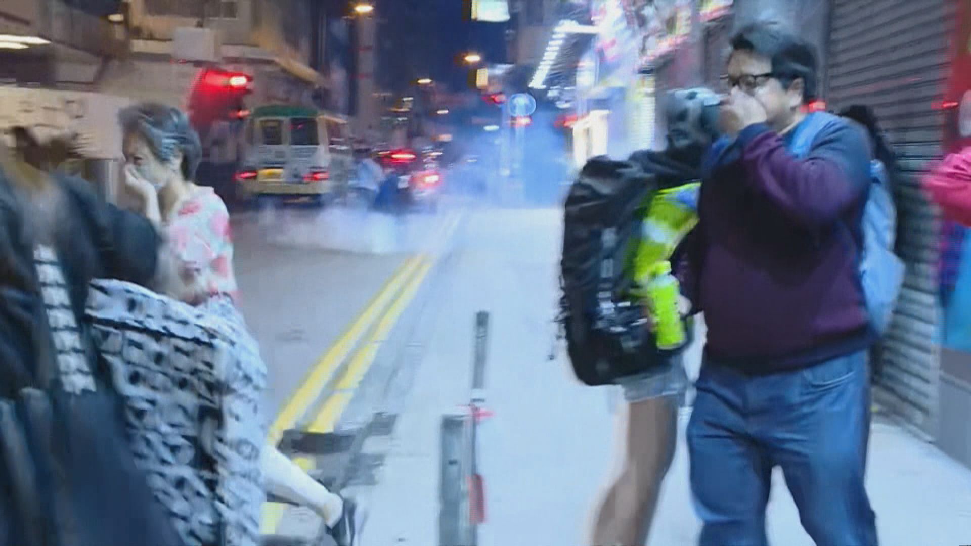 警員旺角施放催淚彈驅散示威者 區選後首次