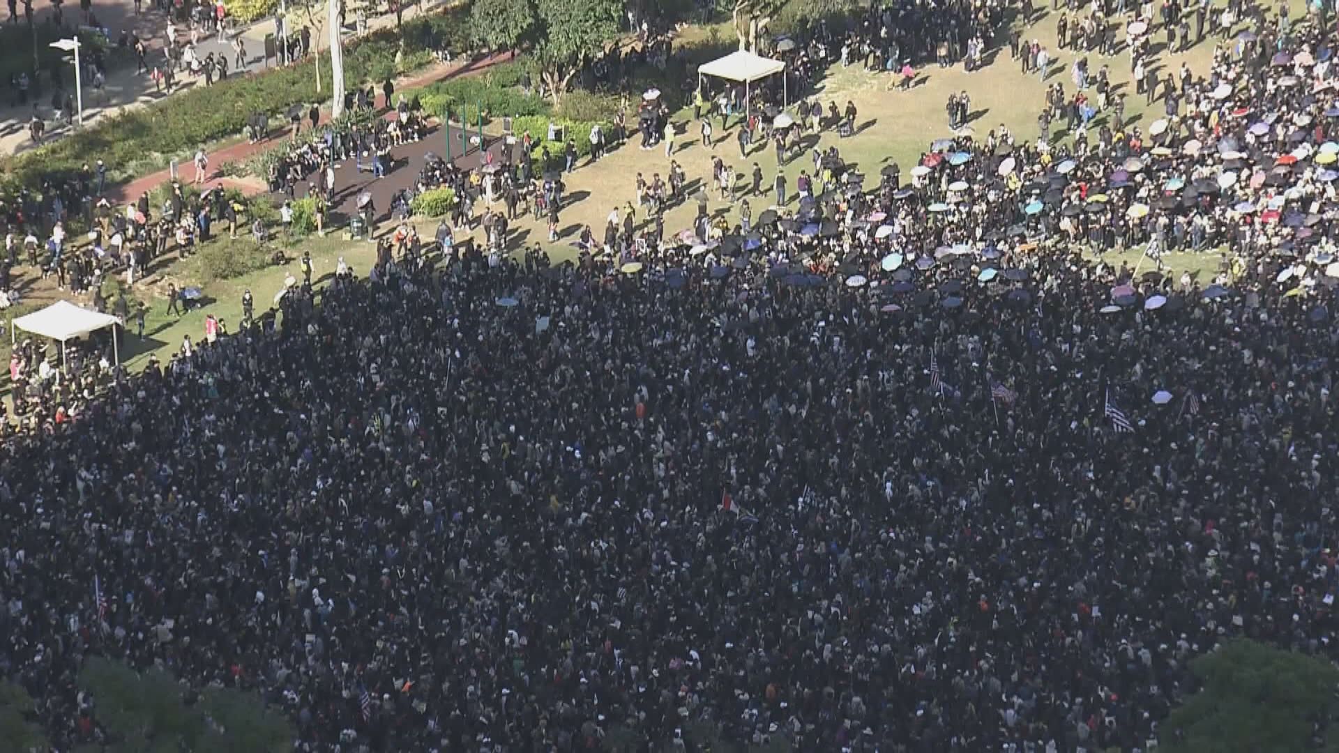 民陣下午遊行　銅鑼灣灣仔下午現人潮