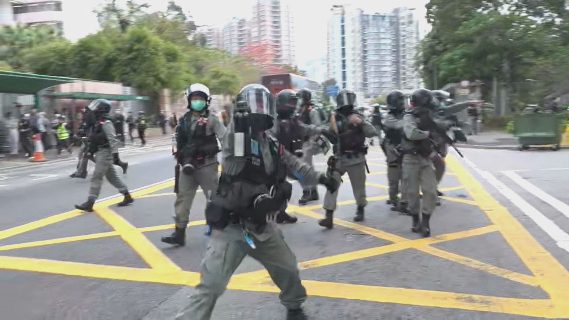 警方大埔驅趕行動　本台採訪隊被胡椒噴劑噴中