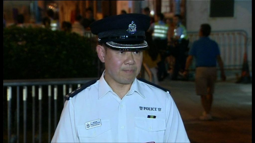 警方呼籲集會人士勿以磚頭作武器