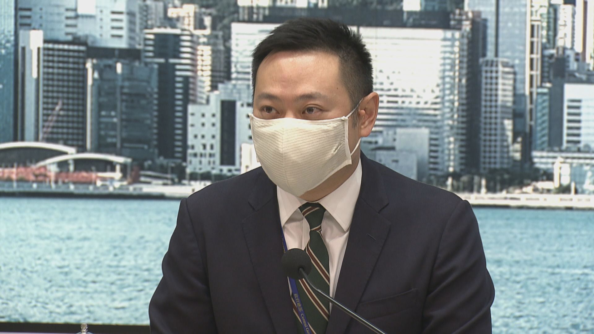 徐英偉屬首批政治助理　升任民政事務局局長處理防疫及區議員宣誓