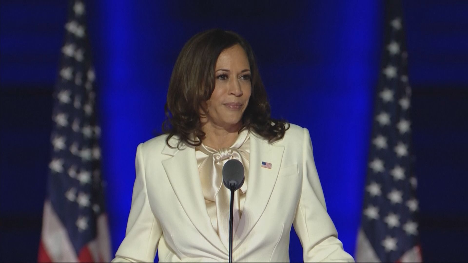 賀錦麗成美國第一位女副總統