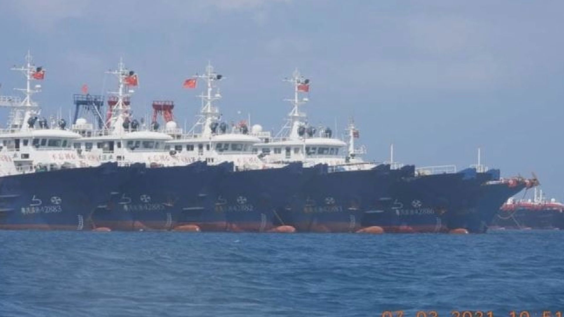 菲律賓召駐中國大使促撤走牛軛礁漁船