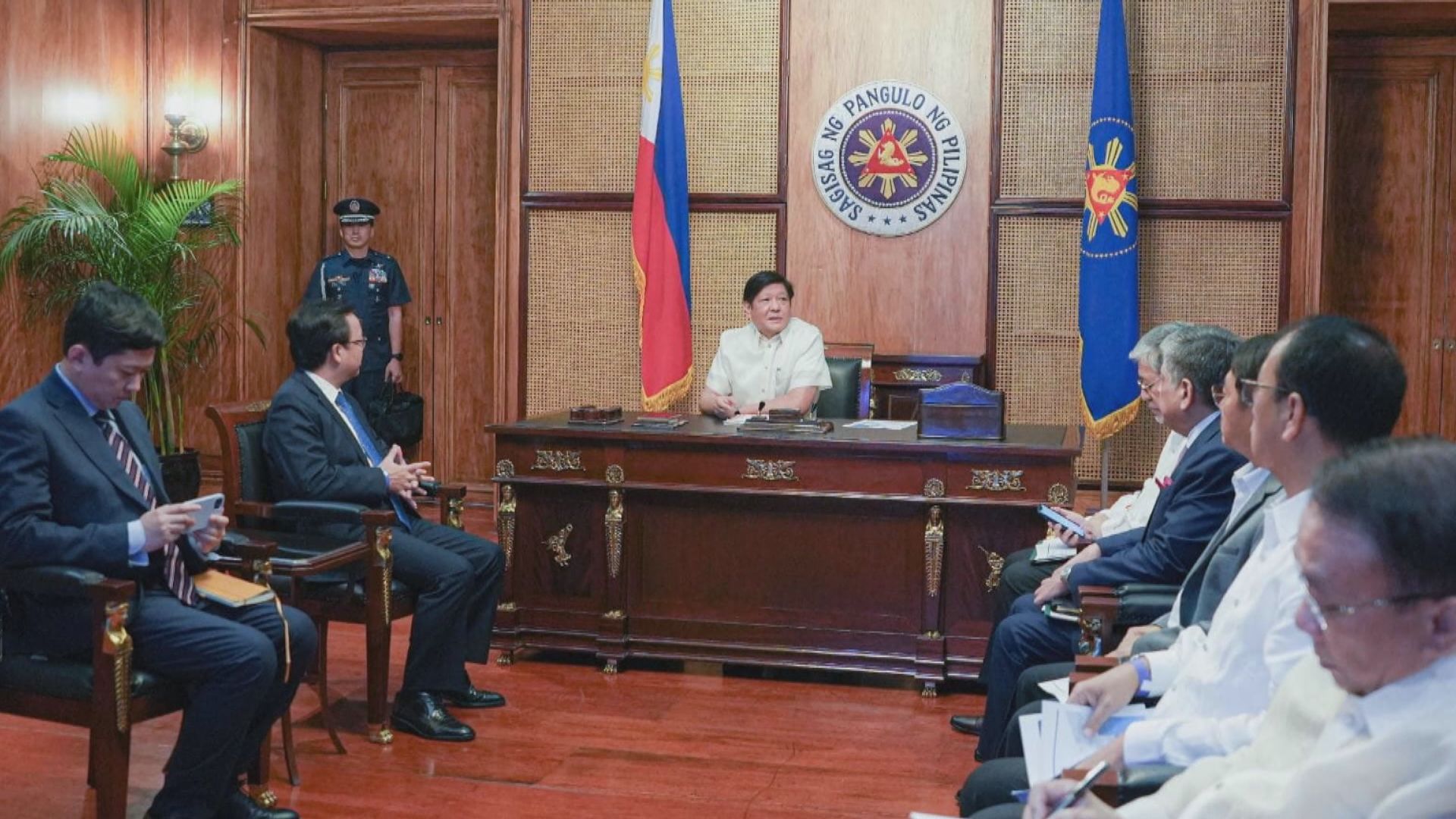 小馬可斯傳召中國大使關注中國海警船激光照射菲方船隻事件