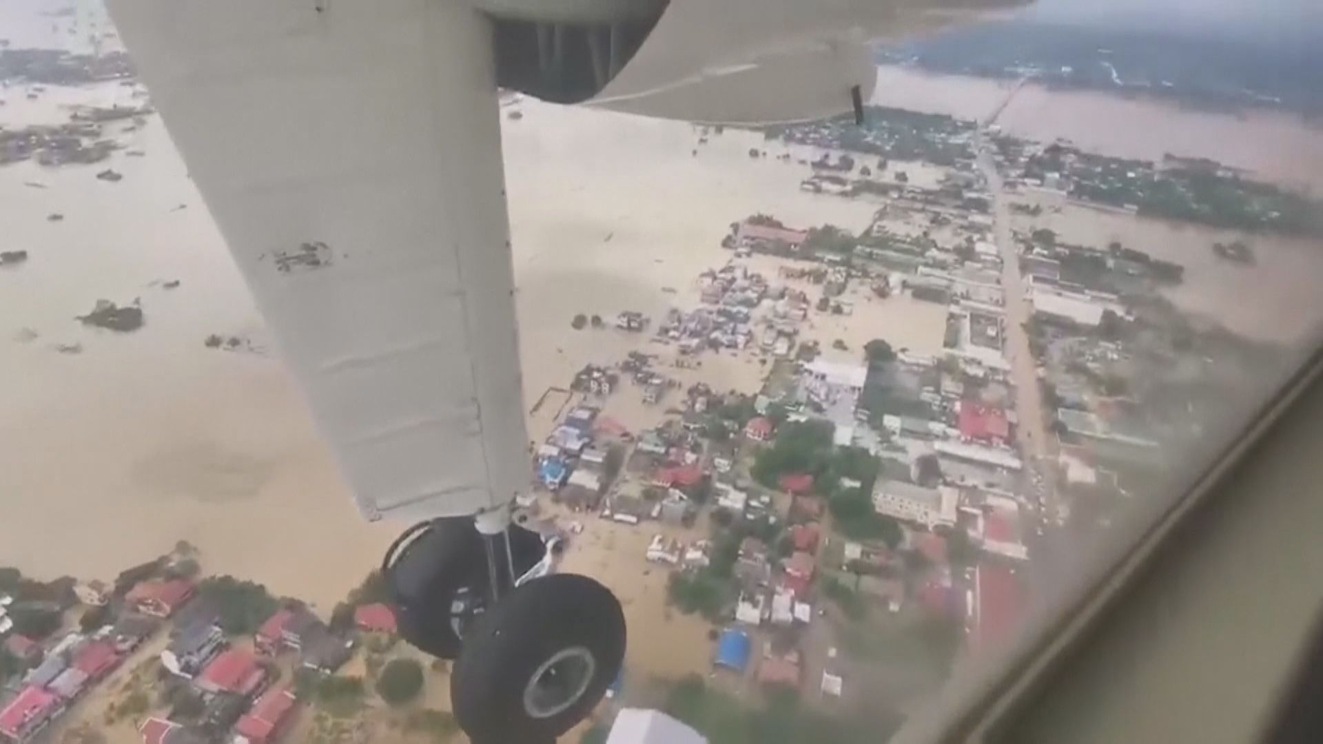 環高吹襲菲律賓逾50人死亡