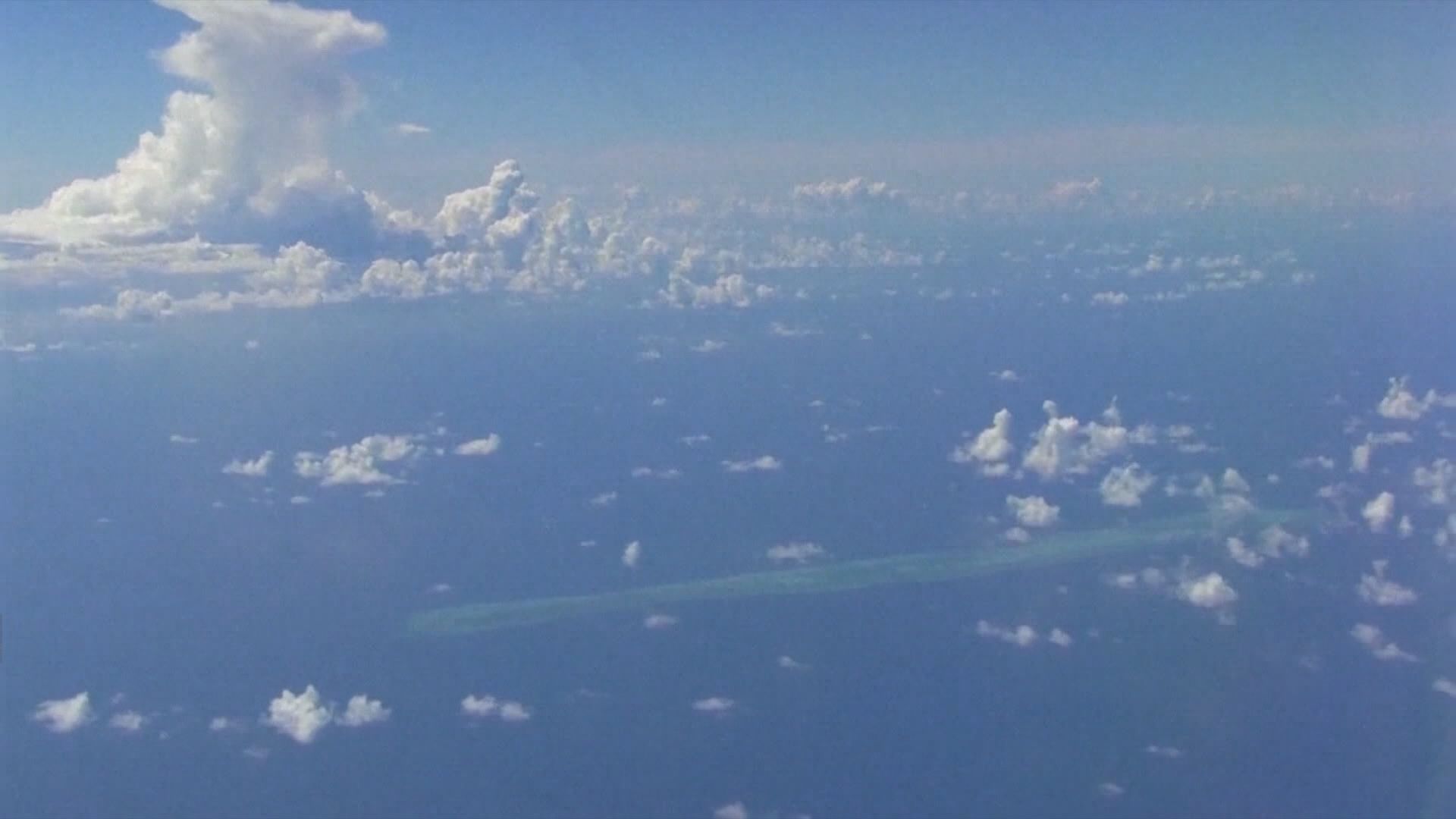 菲律賓護衛艦在南海爭議海域擱淺