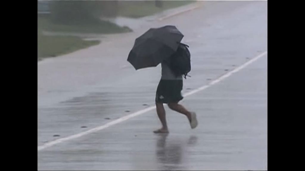 超強颱風海馬襲菲大批民眾撤離