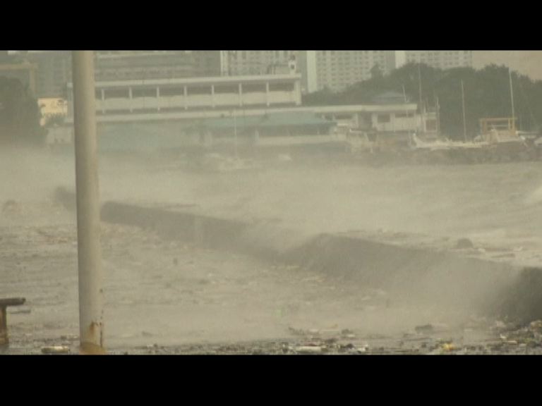 巨爵登陸菲律賓續帶來惡劣天氣