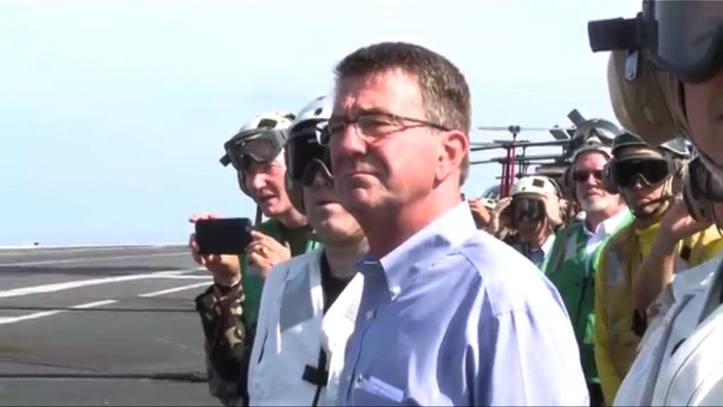 卡特登上南海巡航航空母艦