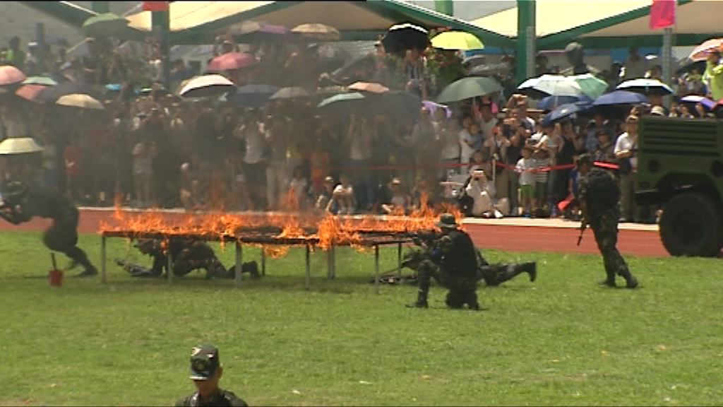昂船洲軍營開放　吸引市民參觀