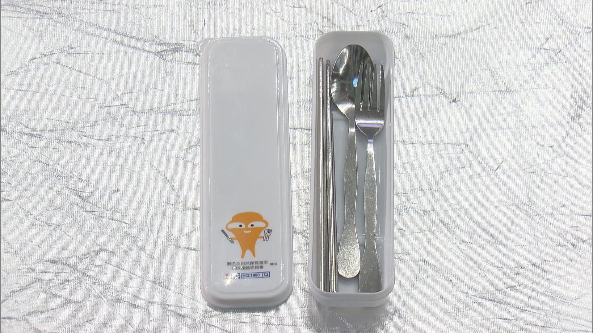 免取即棄餐具六次可換一套餐具