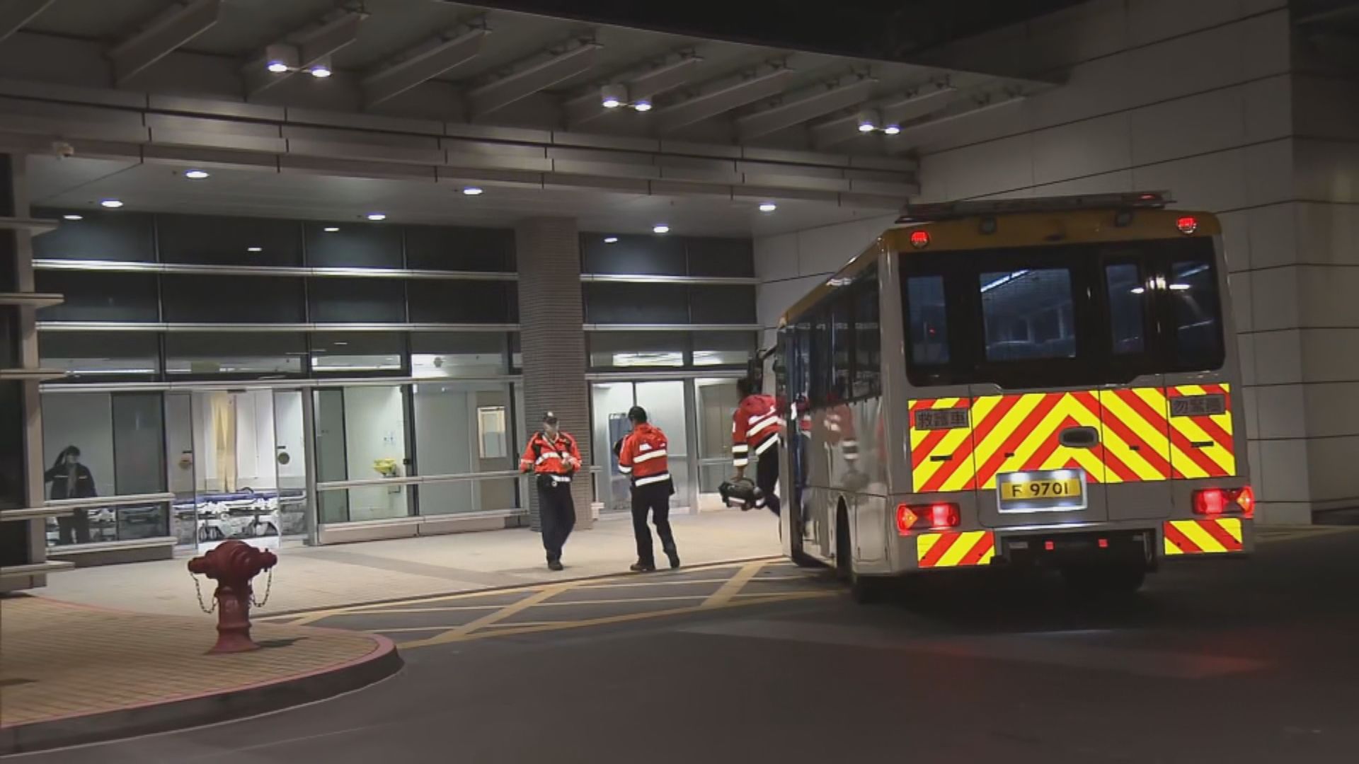 國泰客機15名乘客懷疑食物中毒不適