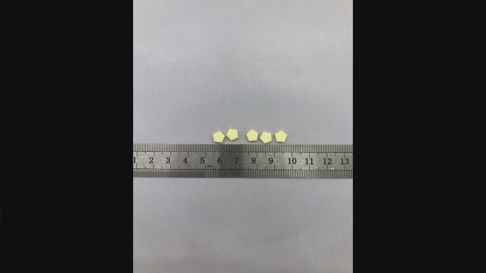 衞生署調查一宗未標示西藥成分藥片中毒個案　警方拘捕一名男子