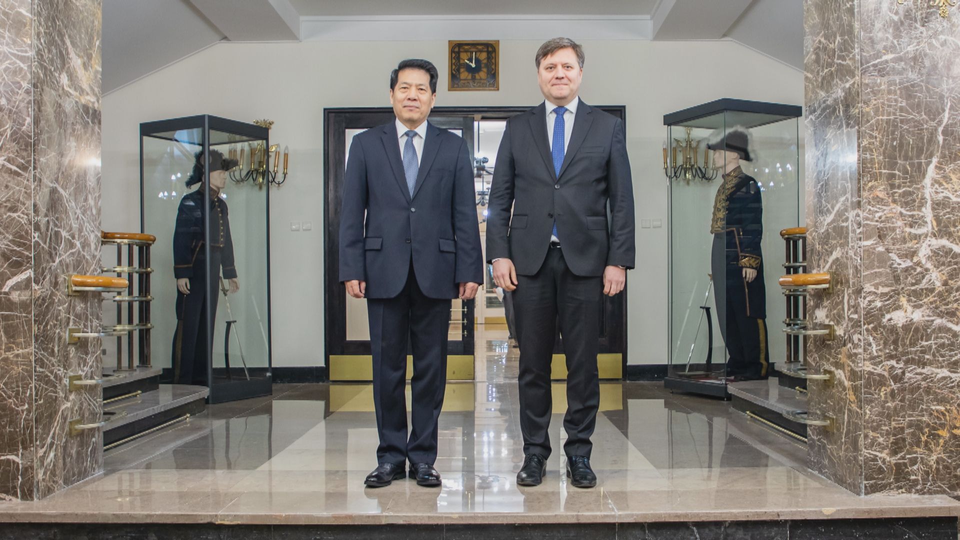 波蘭副外長晤中國特使李輝 促北京向俄施壓