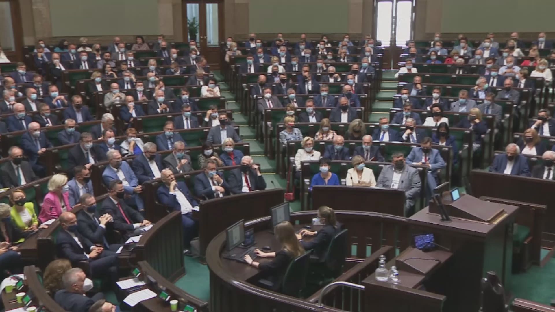 波蘭眾議院通過媒體擁有權法案　示威者稱政府藉此令電視台噤聲