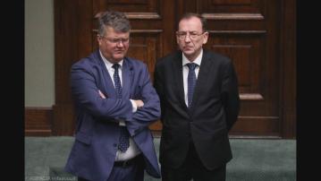 波蘭總理下令警方進入總統府拘捕兩名前官員 觸發政治危機