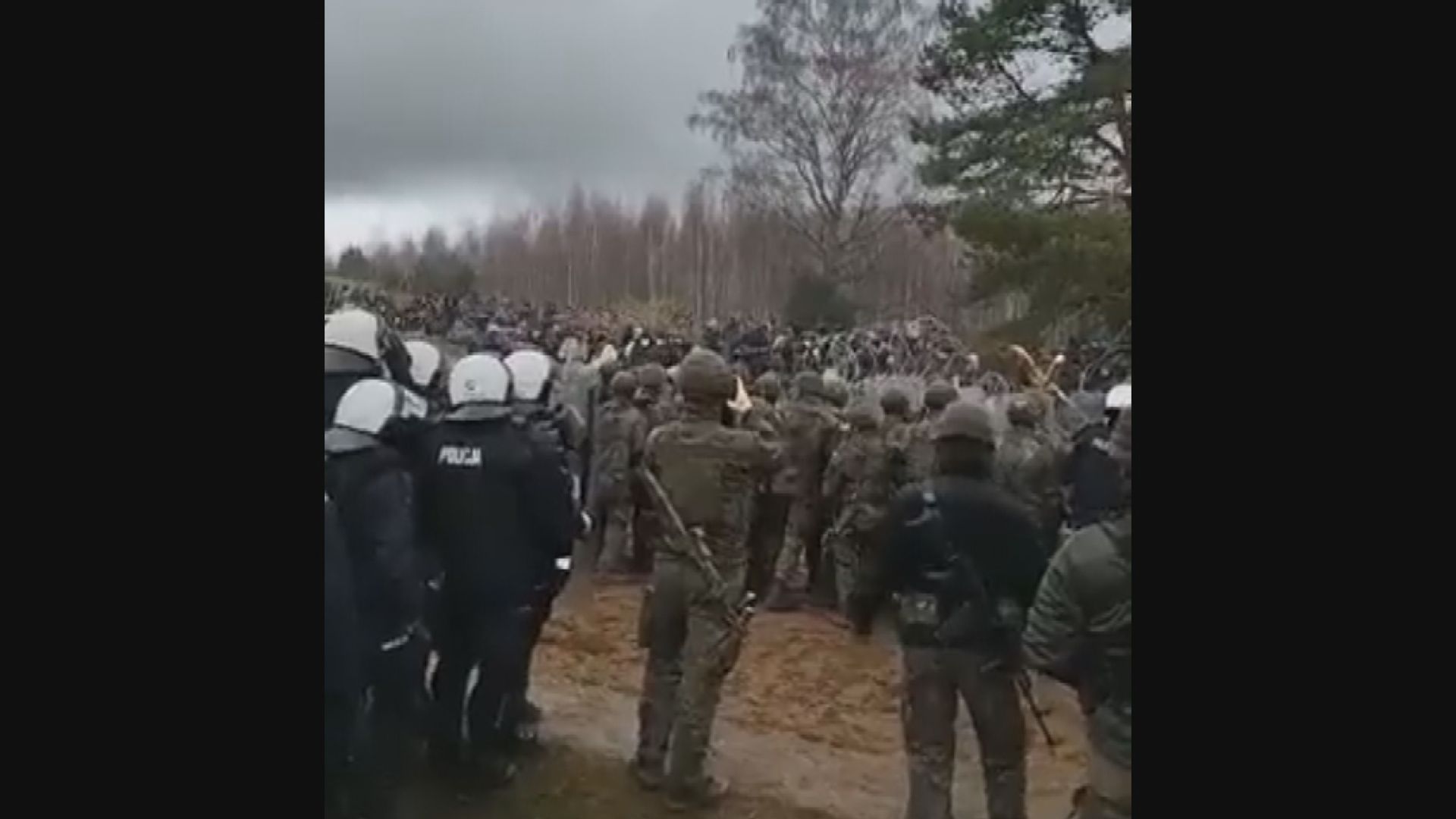 大批難民企圖從白俄湧入　波蘭邊防嚴陣以待