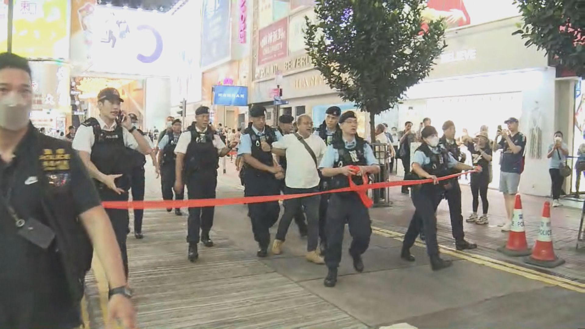 警拘4人涉在銅鑼灣作煽動或擾亂秩序行為