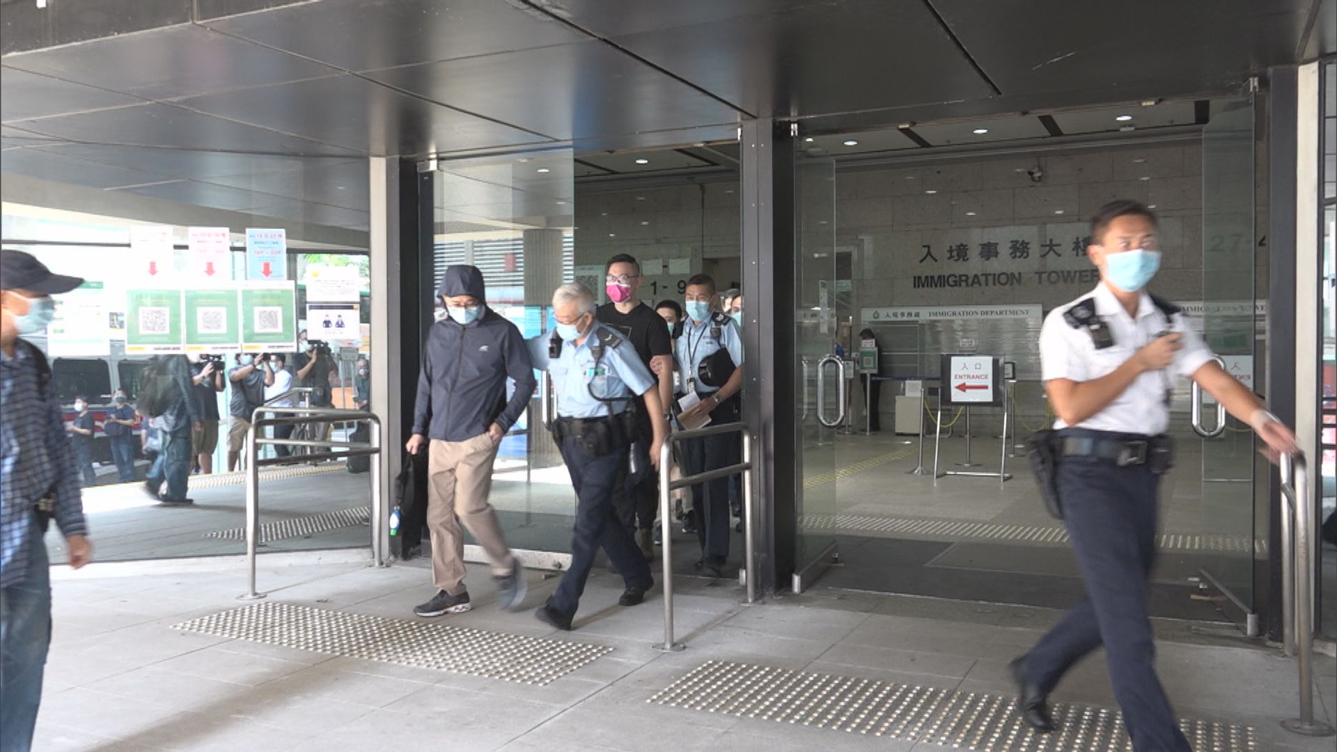 五人涉用假冒「安心出行」仍被扣查　警方指四人假冒程式一人用截圖