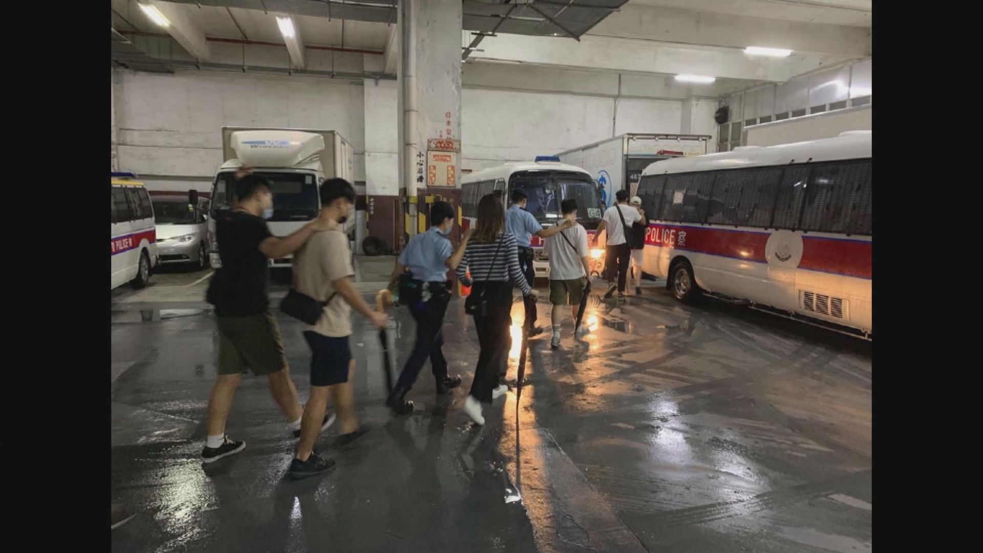 警搗破無牌酒吧拘19人　其中兩人為休班警務人員