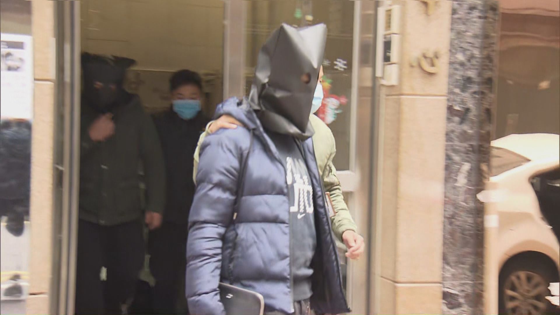 尖沙咀樓上吧涉違反禁令兩人被捕