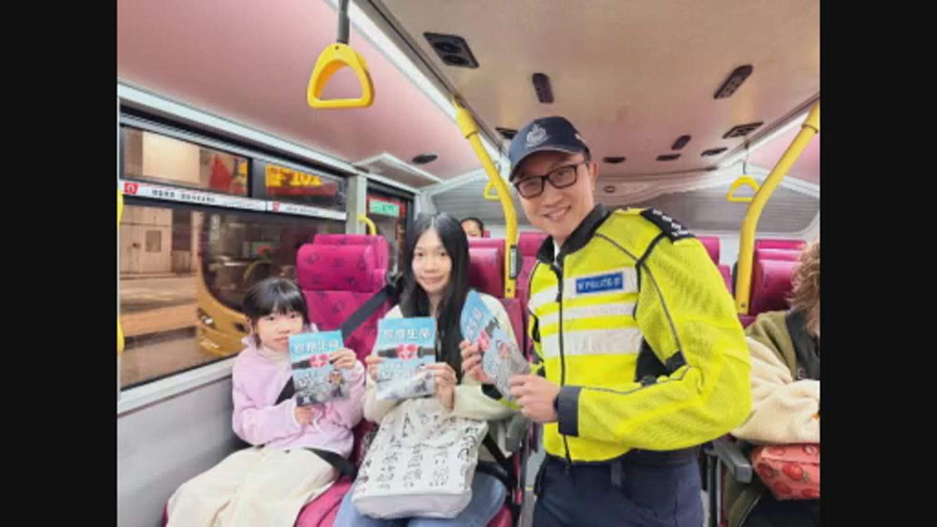 巴士安全帶新例　警方稱檢控與否按實際情況及相關人士辯解