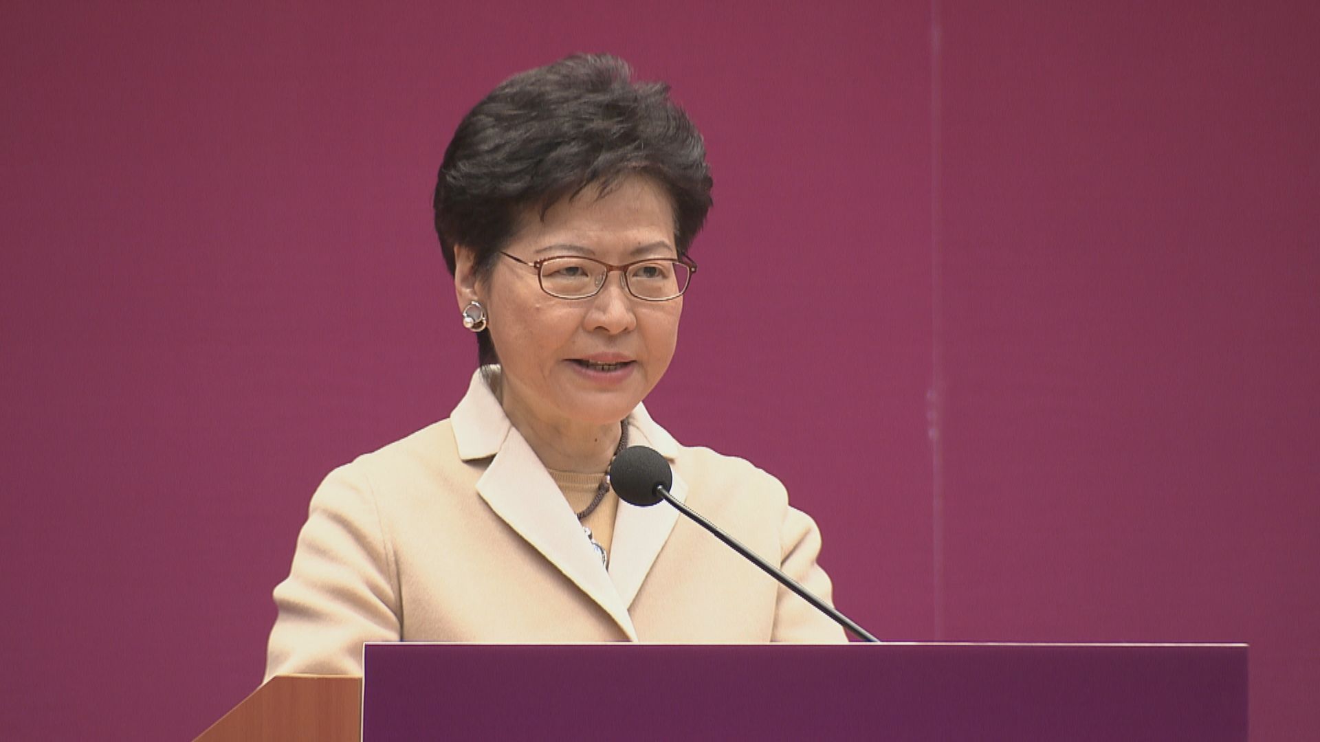 林鄭月娥及張建宗讚揚警隊執法功不可沒