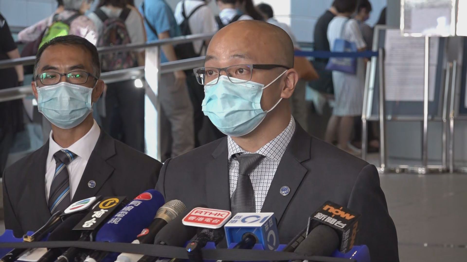 警方拘六男涉管有兒童色情物品　包括補習社負責人