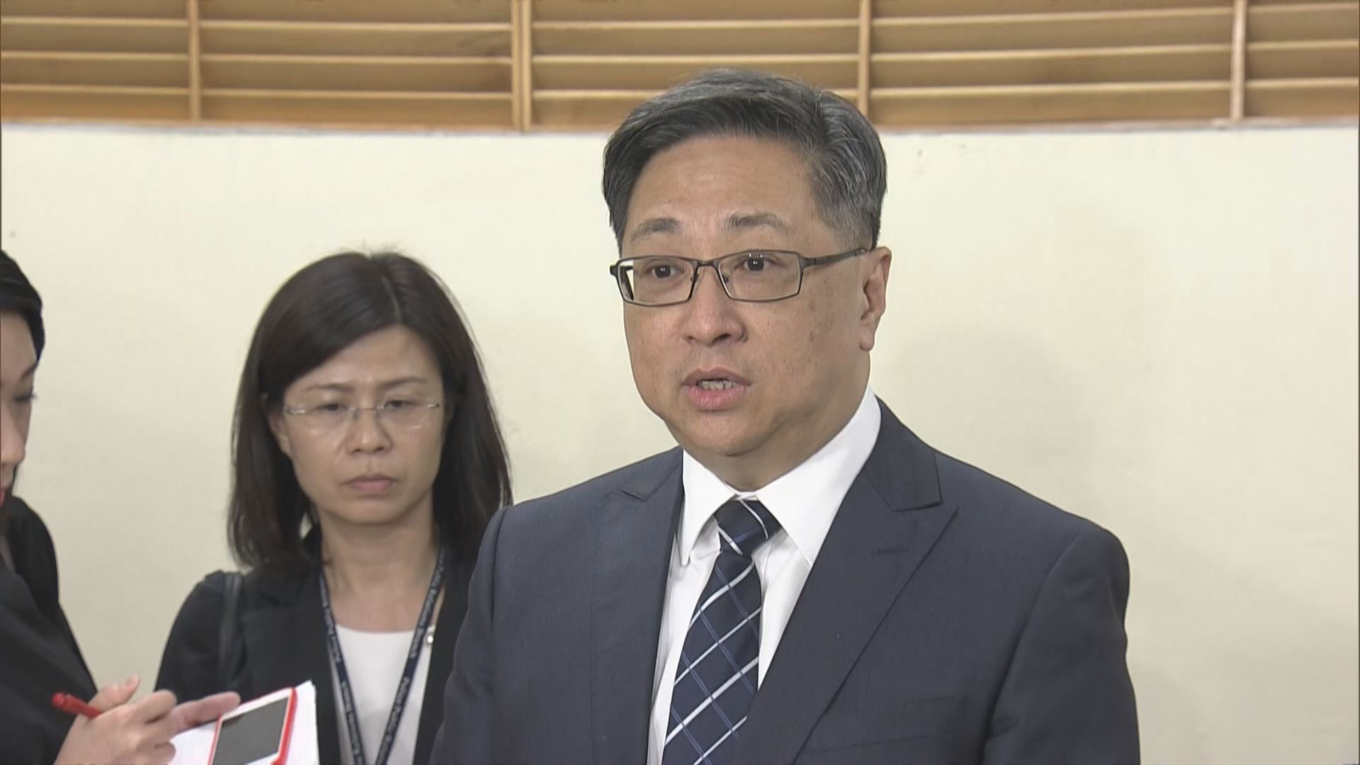 盧偉聰：研究死因庭判詞再作跟進