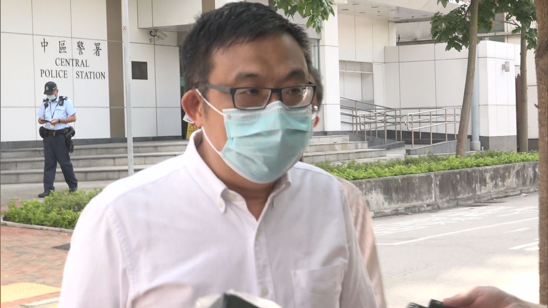 初選案涂謹申等8人再到警署報到　獲准以原有條件續保