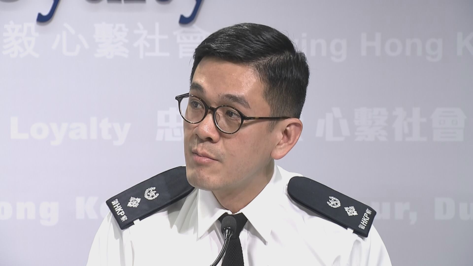 記者被催淚彈擊中　警方指有暴徒走入人群